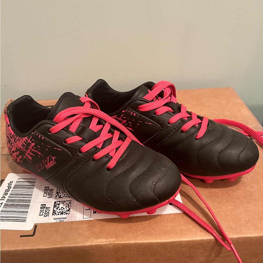 Pink & Black Kids Soccer Cleats